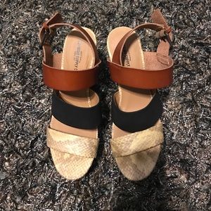 Adorable Wedge Sandals