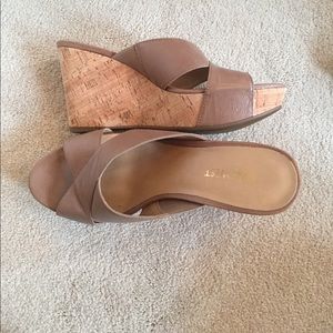 Summer wedges