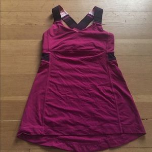Lululemon Cross back magenta tank