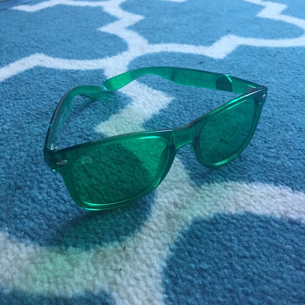 Rainbow optx green sunglasses