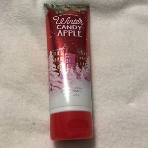 Bath &a Body Works