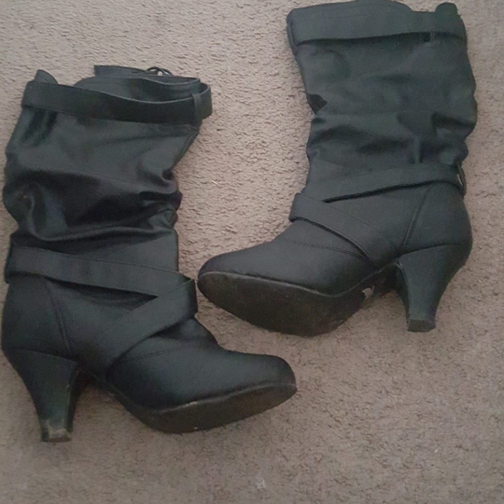 Shiekh Black boots, small heel