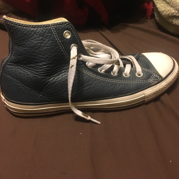 Converse - Picture 2 of 2