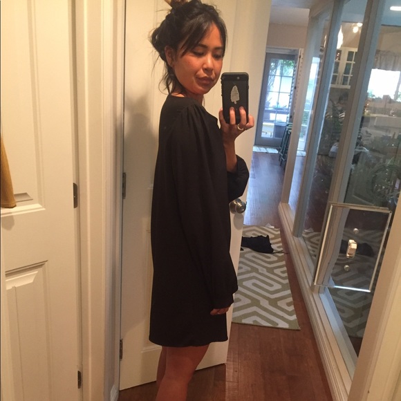 Oversized Black Dress - Picture 2 of 4