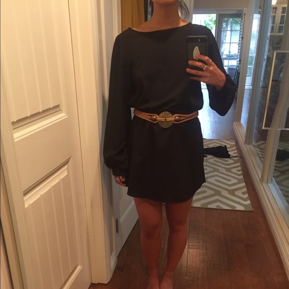 Oversized Black Dress - Picture 3 of 4