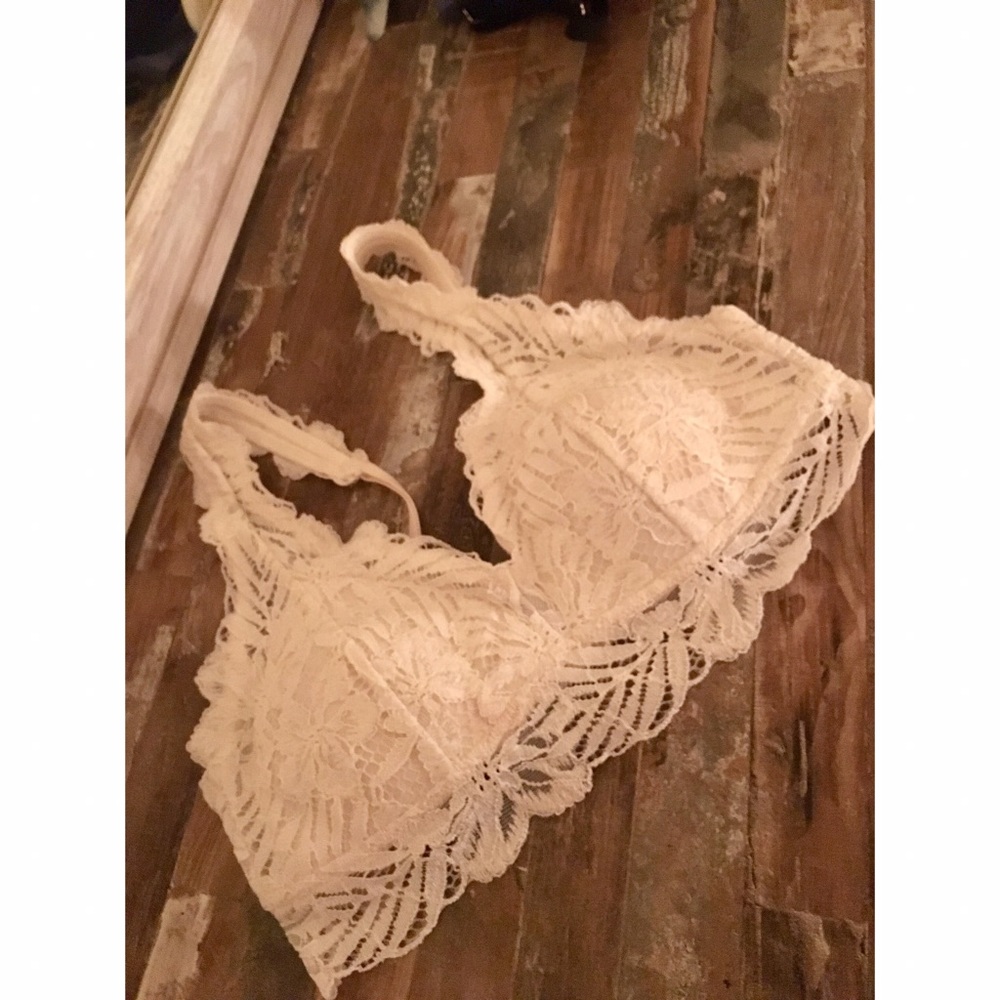 White Lace Padded Aerie American Eagle Bralette