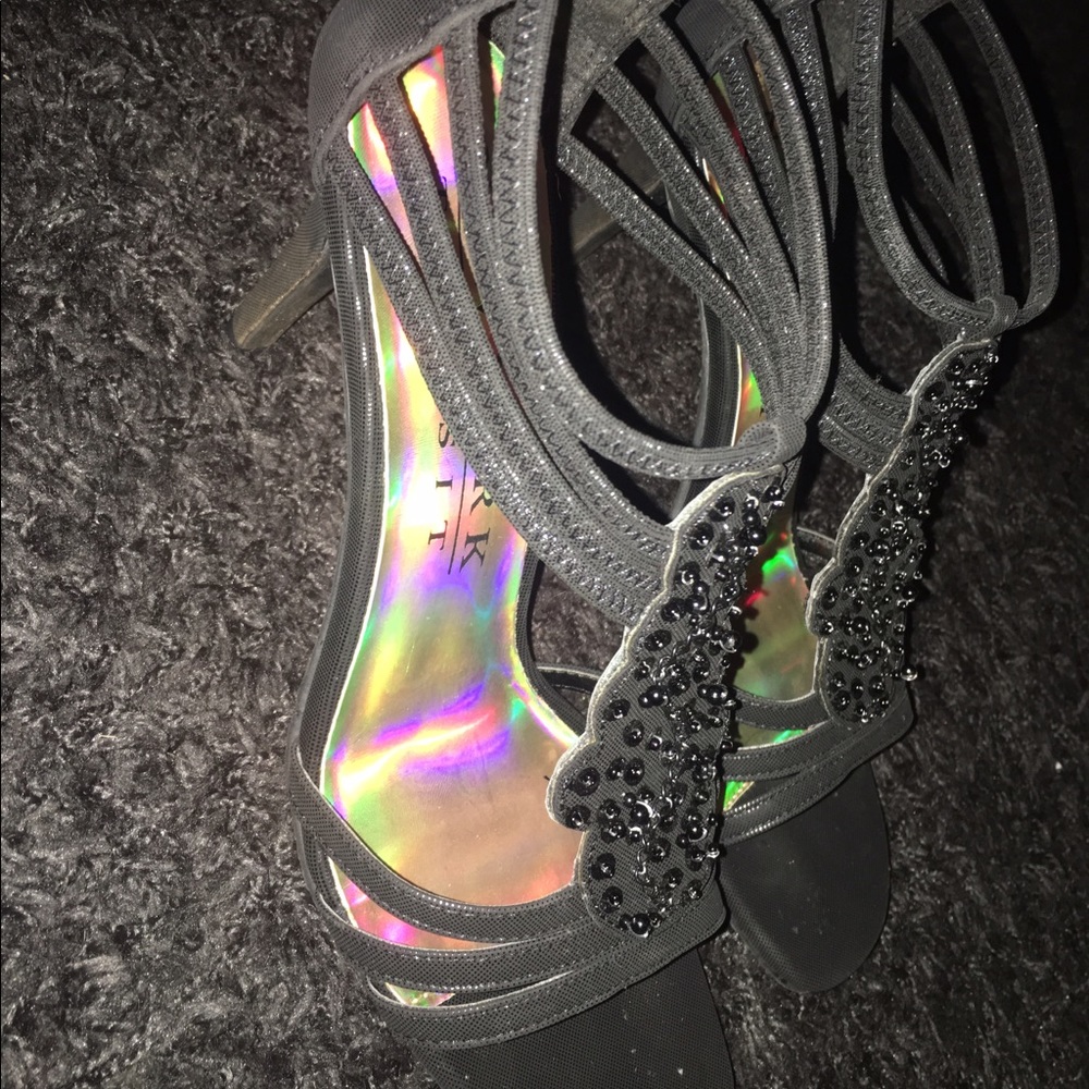 Heels - Picture 2 of 2