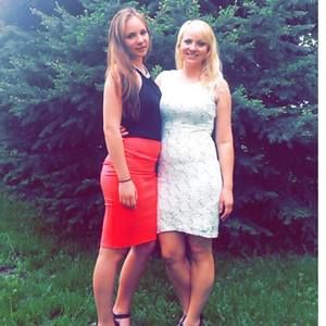 Meet your Posher, Esther