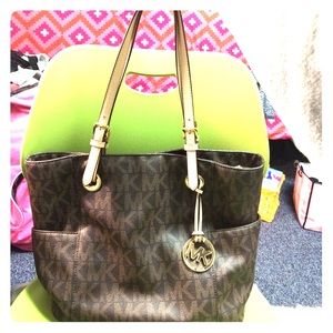 Lightly used Michale Kors purse