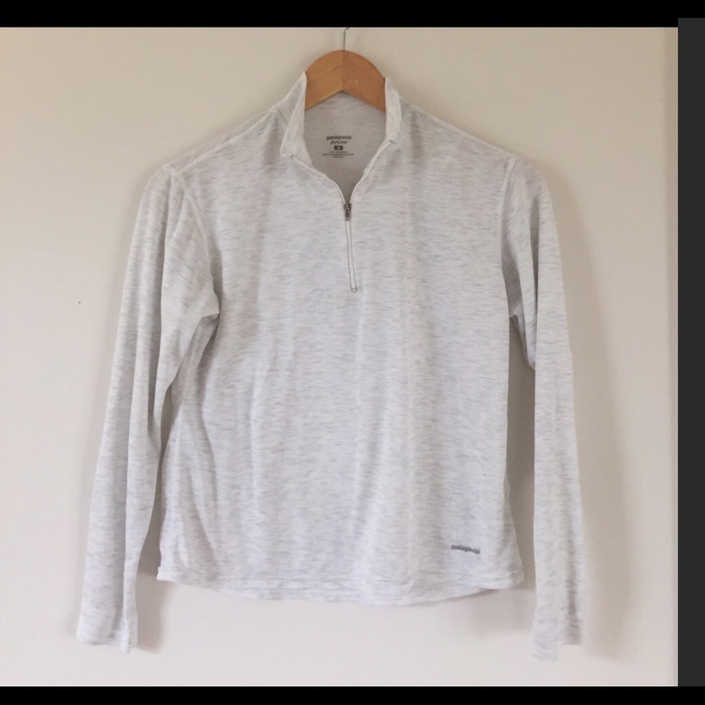 Patagonia light weight pullover