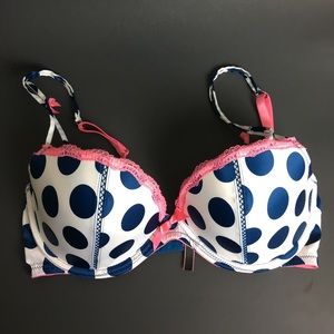 Sexy little things Demi bra