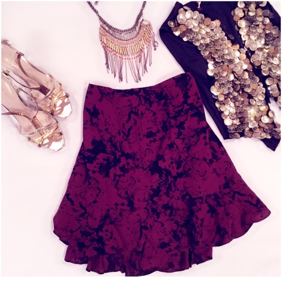 Burgundy Marble Skirt 🎊2 X HP 6/26/19 & 2/10/18 - Picture 2 of 6