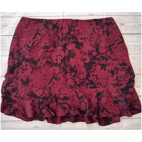 Burgundy Marble Skirt 🎊2 X HP 6/26/19 & 2/10/18 - Picture 3 of 6