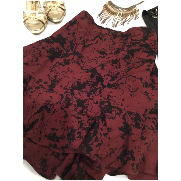 Burgundy Marble Skirt 🎊2 X HP 6/26/19 & 2/10/18 - Picture 6 of 6