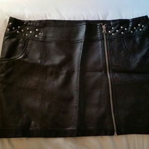 Faux leather mini skirt with studs and zip detail