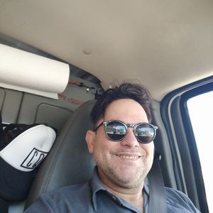 Meet your Posher, César