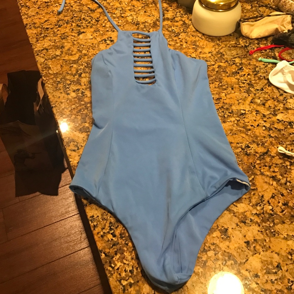 OLA FEROZ ONE PIECE SZ S