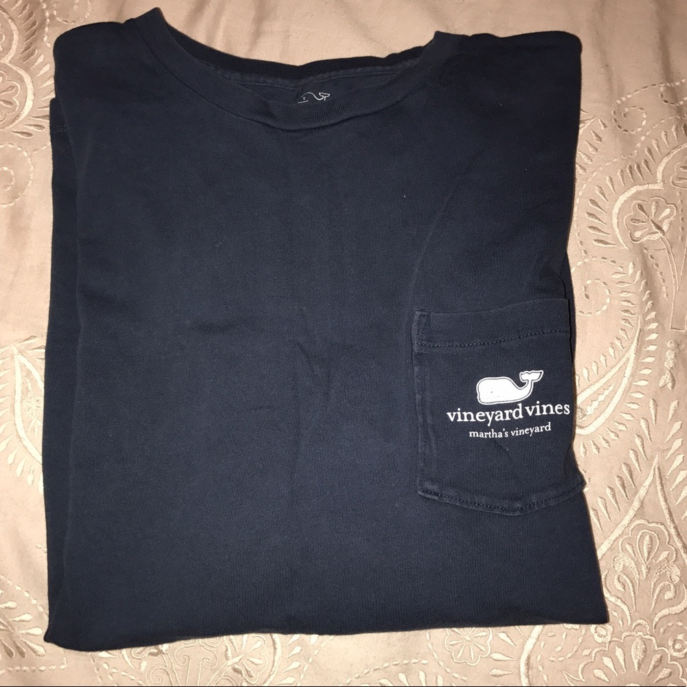 Navy Vineyard Vines T Shirt