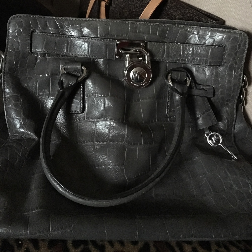 MK PURSE