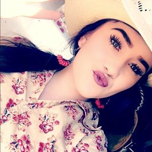 Meet your Posher, Madison