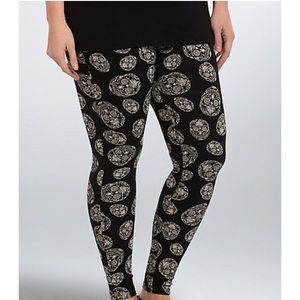 PRICE DROP: Black Skull Leggings