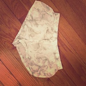 RVCA Short SZ S Stone/white print