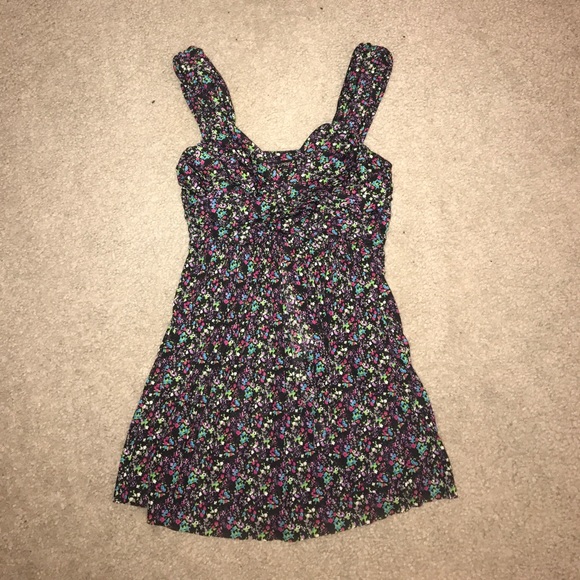 Express Floral Top - Picture 1 of 1