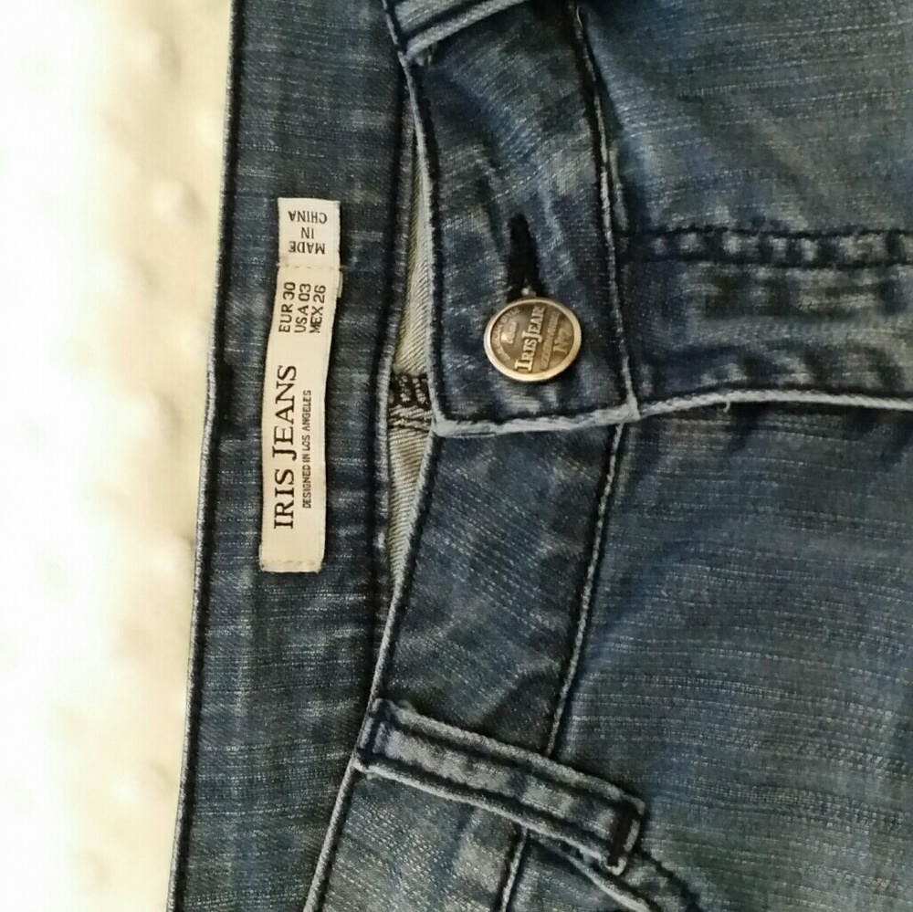 Iris Straight Ripped Jeans - Picture 4 of 4
