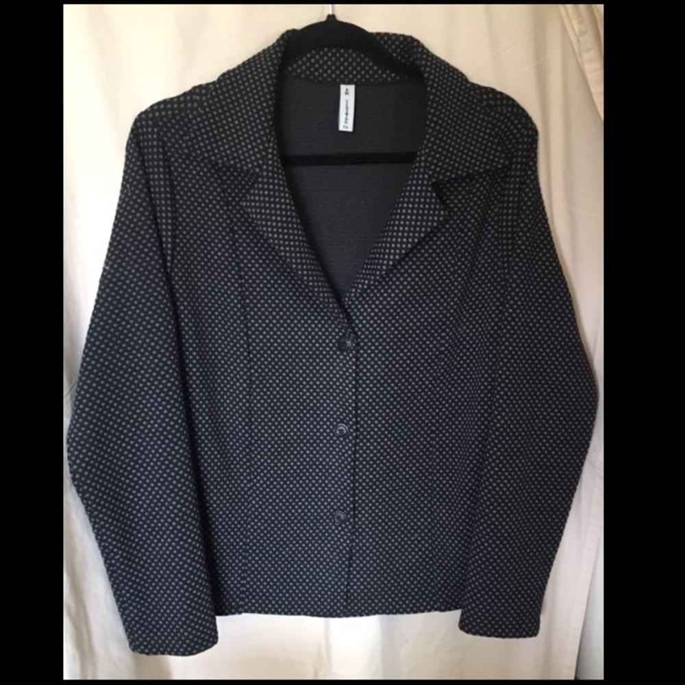 Textured Black & Grey Buttoned Blazer