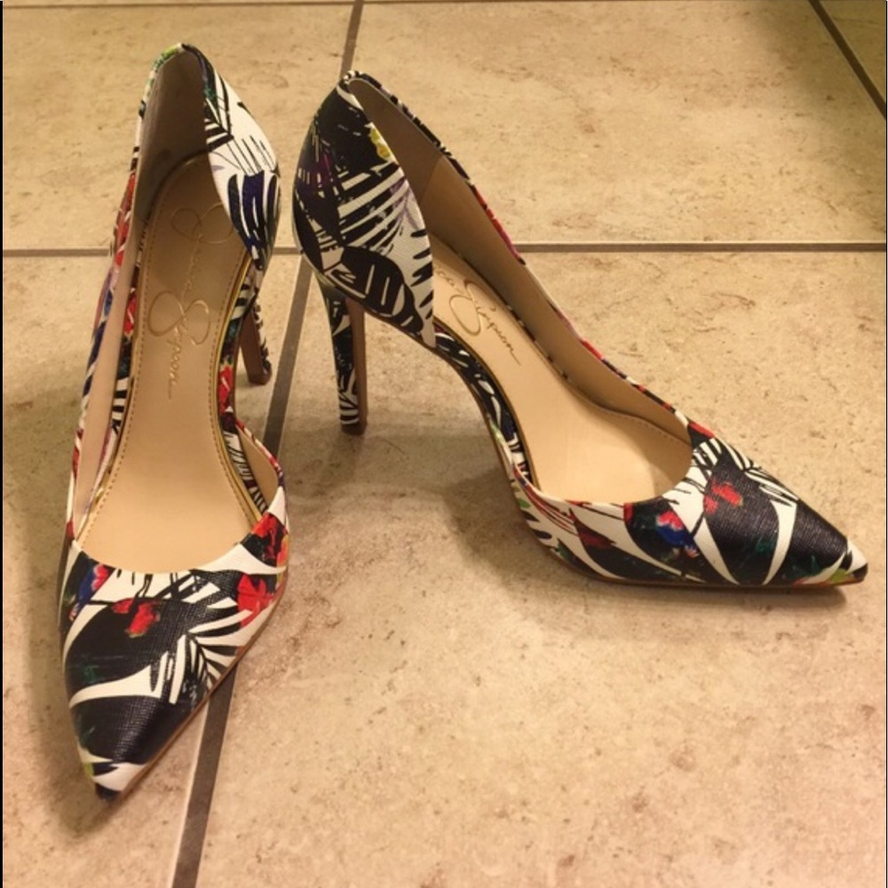 Jessica Simpson heels!!👠