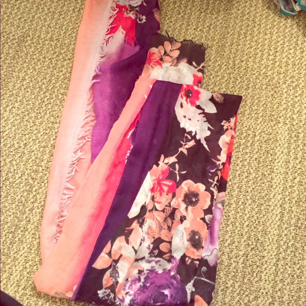 Floral blanket scarf