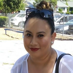 Meet your Posher, Yaneth