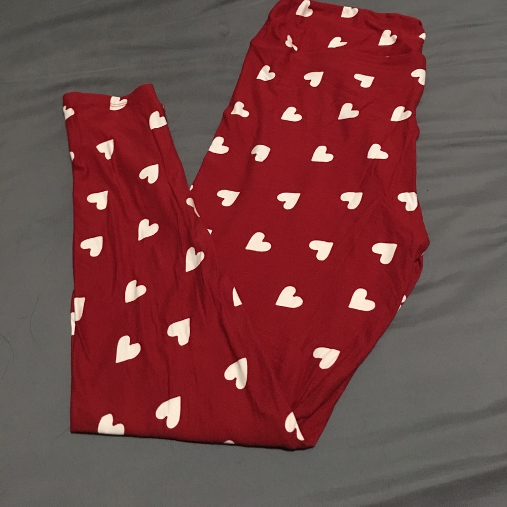 Lularoe Tall and Curvy TC Valentine Leggings