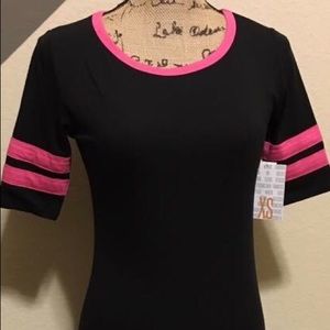 Black and pink sporty Julia XS. NWT