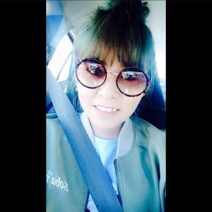 Meet your Posher, Bobbie