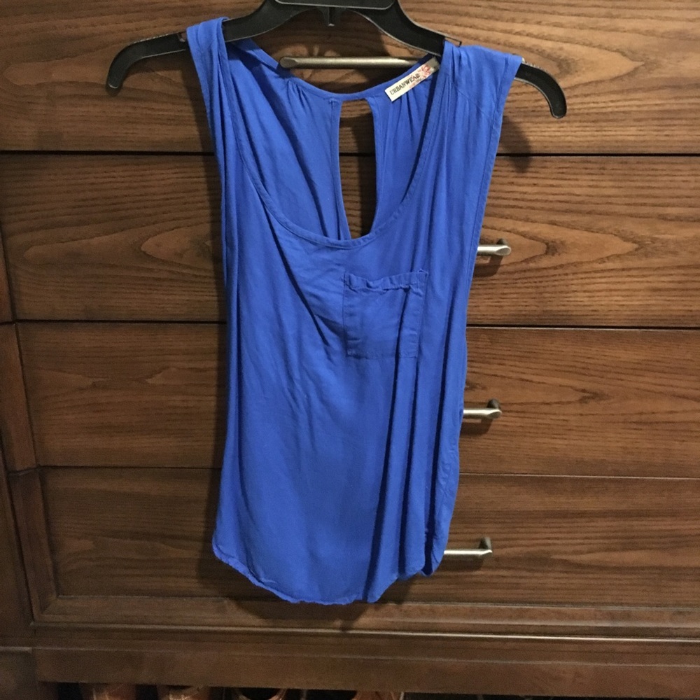 Open back tank