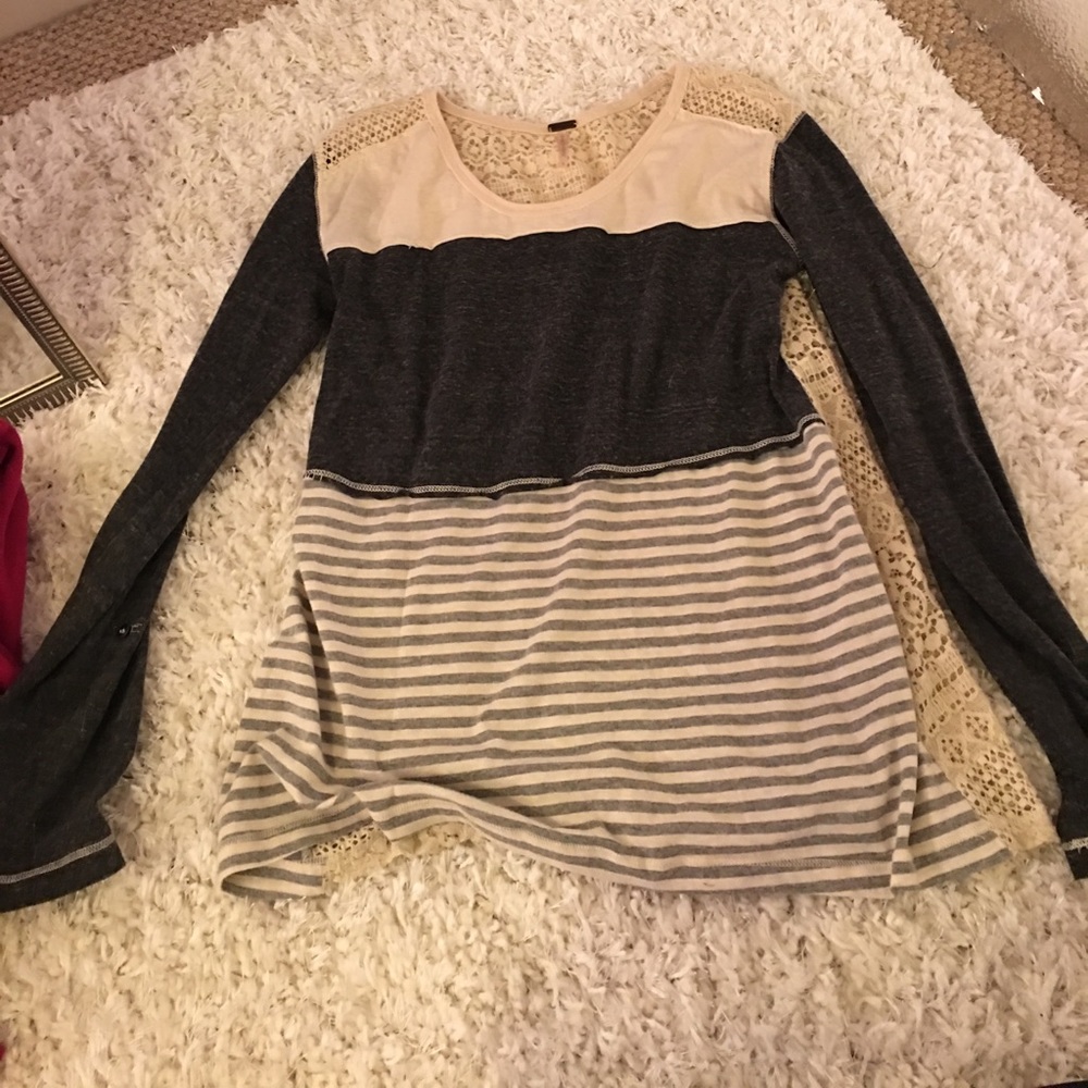 Grey long sleeve