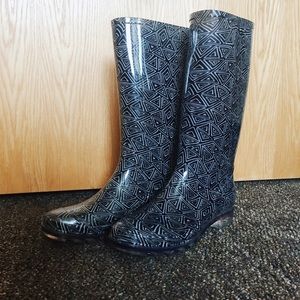TOMS Patterned Rainboots
