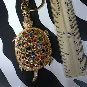 Multi color stones & Goldtone Turtle Keyring