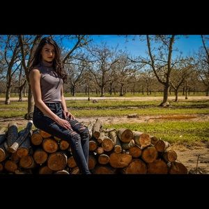 Meet your Posher, Miya