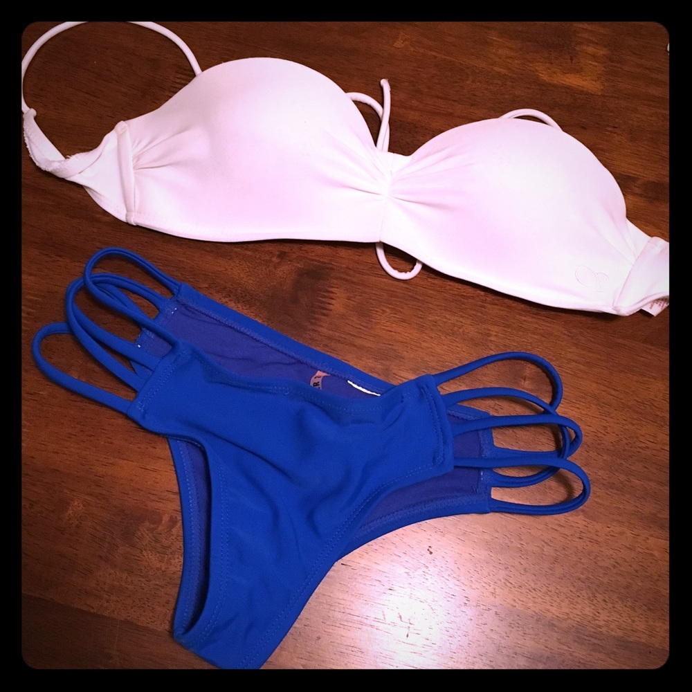 Dark blue cheeky bottoms
