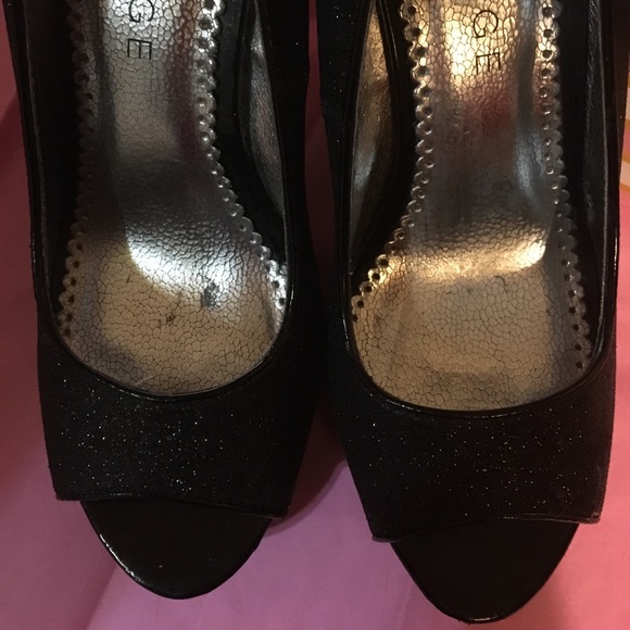 Rampage Heels, Size 7M - Picture 6 of 8