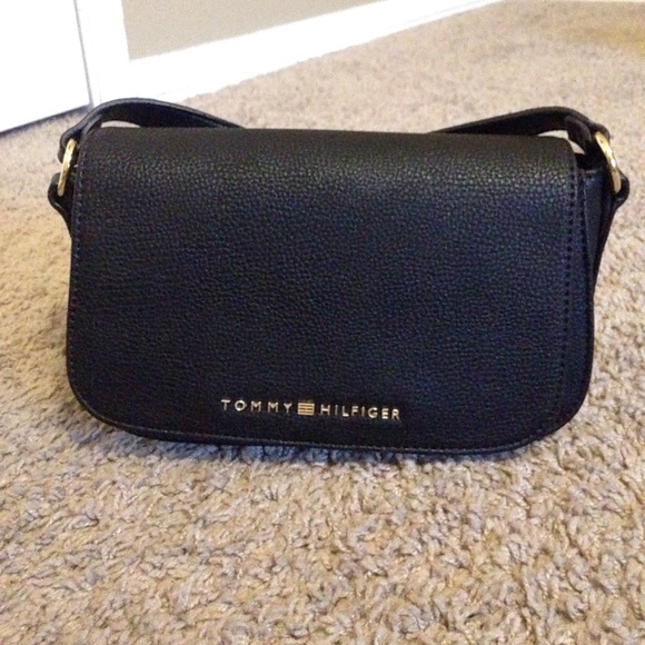Tommy Hilfiger Handbags - Brand new Tommy Hilfiger small crossbody bag!