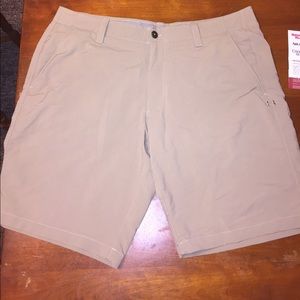 Men's. Under Armour. Dry Fit. Golf Shorts.