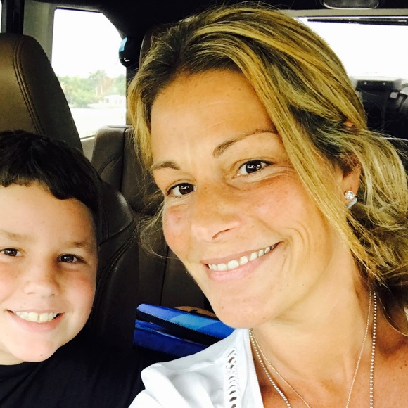 Meet your Posher, Beth - Picture 4 of 4