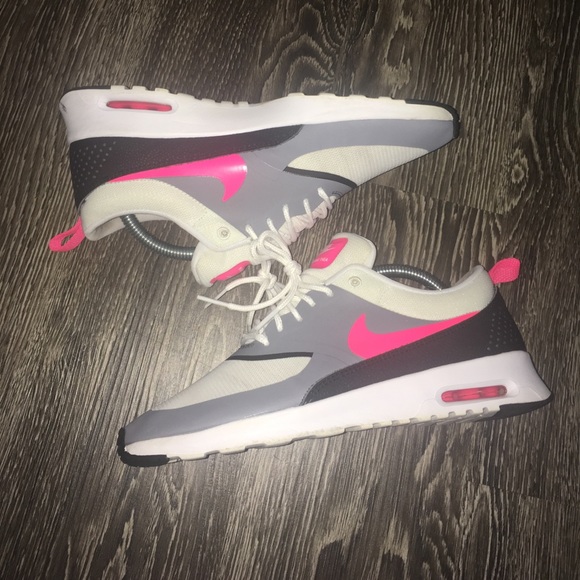 Nike Shoes - NIKE | THEA