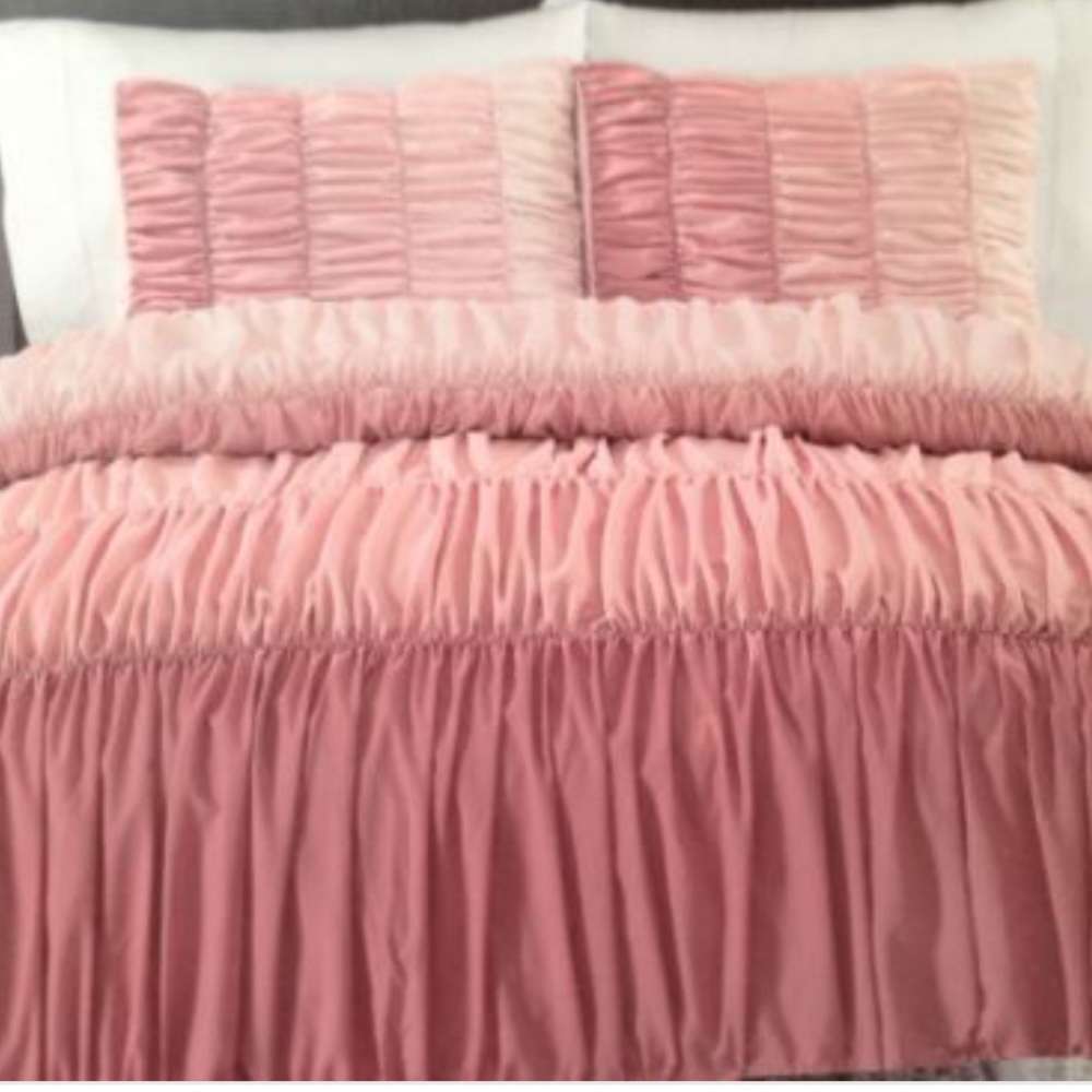 Cynthia Rowley Full/Queen Comforter Set Pink