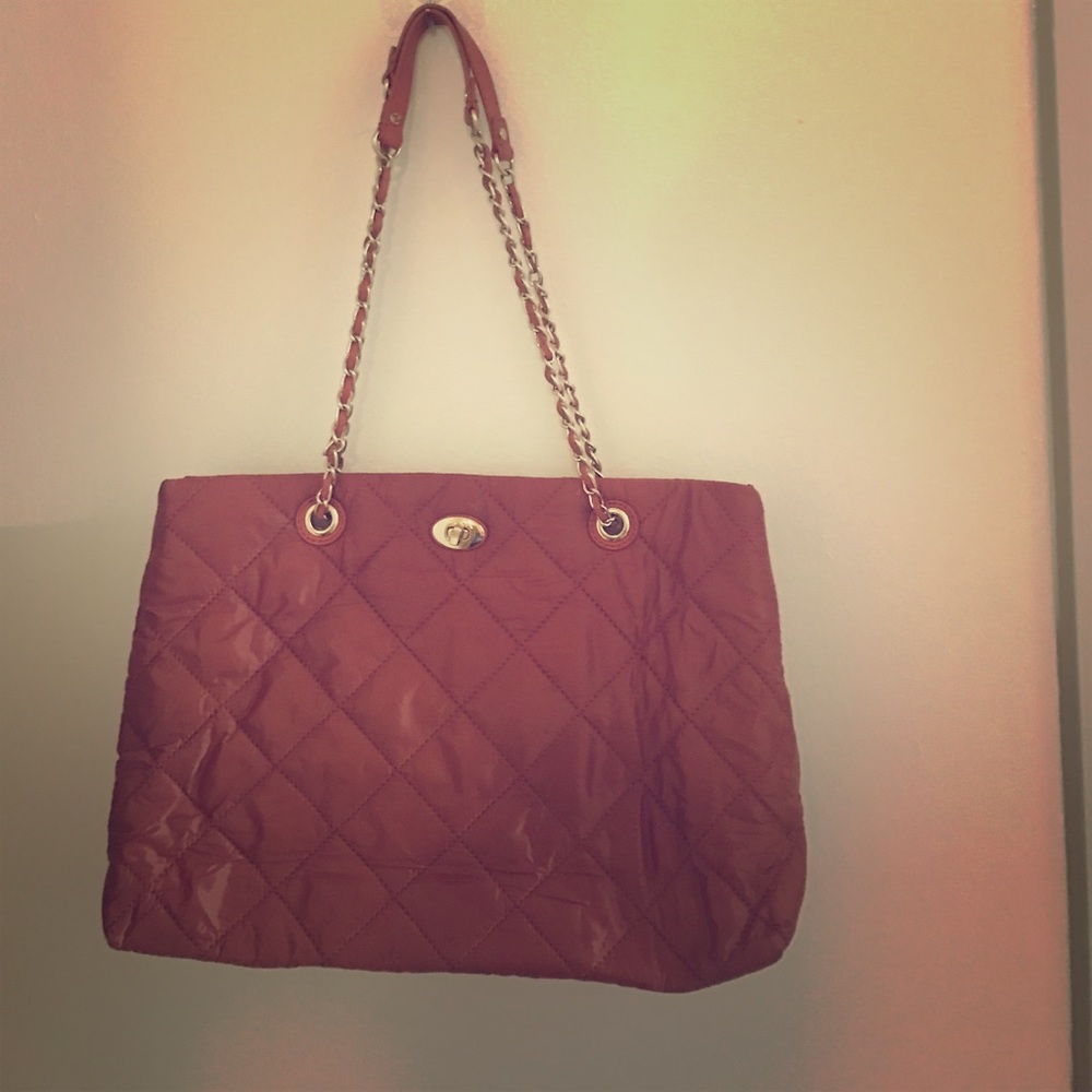 DKNY fuchsia chain bag