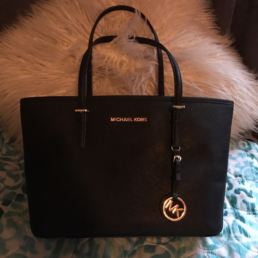 Michael kors purse