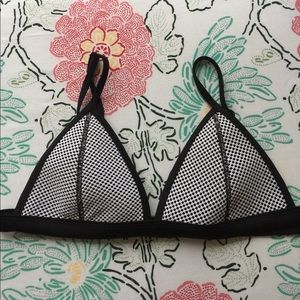 Black and white neoprene mesh bikini top L.